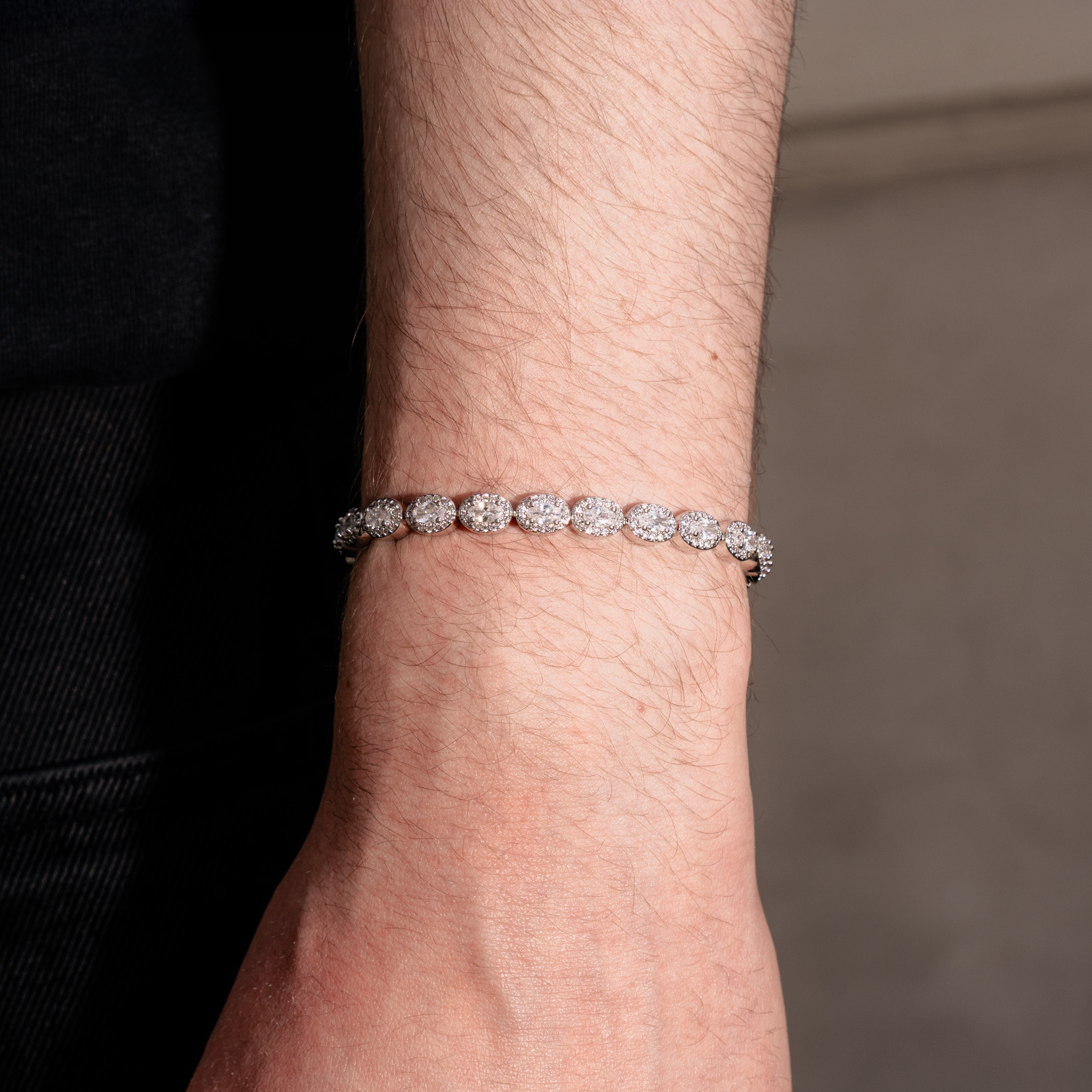 Bransoletka Oval Clustered Tennis 6mm Białe Złoto