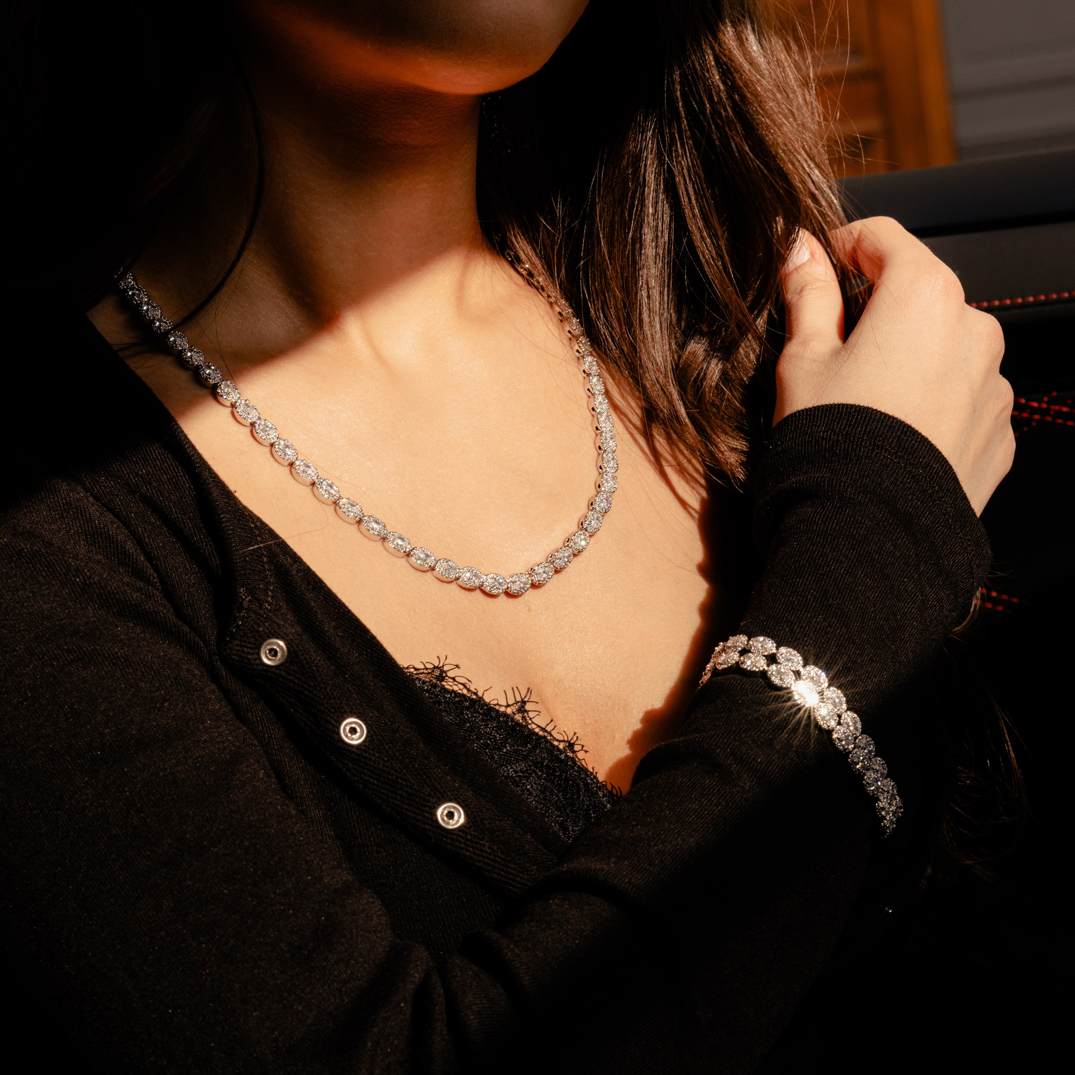 Bransoletka Oval Clustered Tennis 6mm Białe Złoto