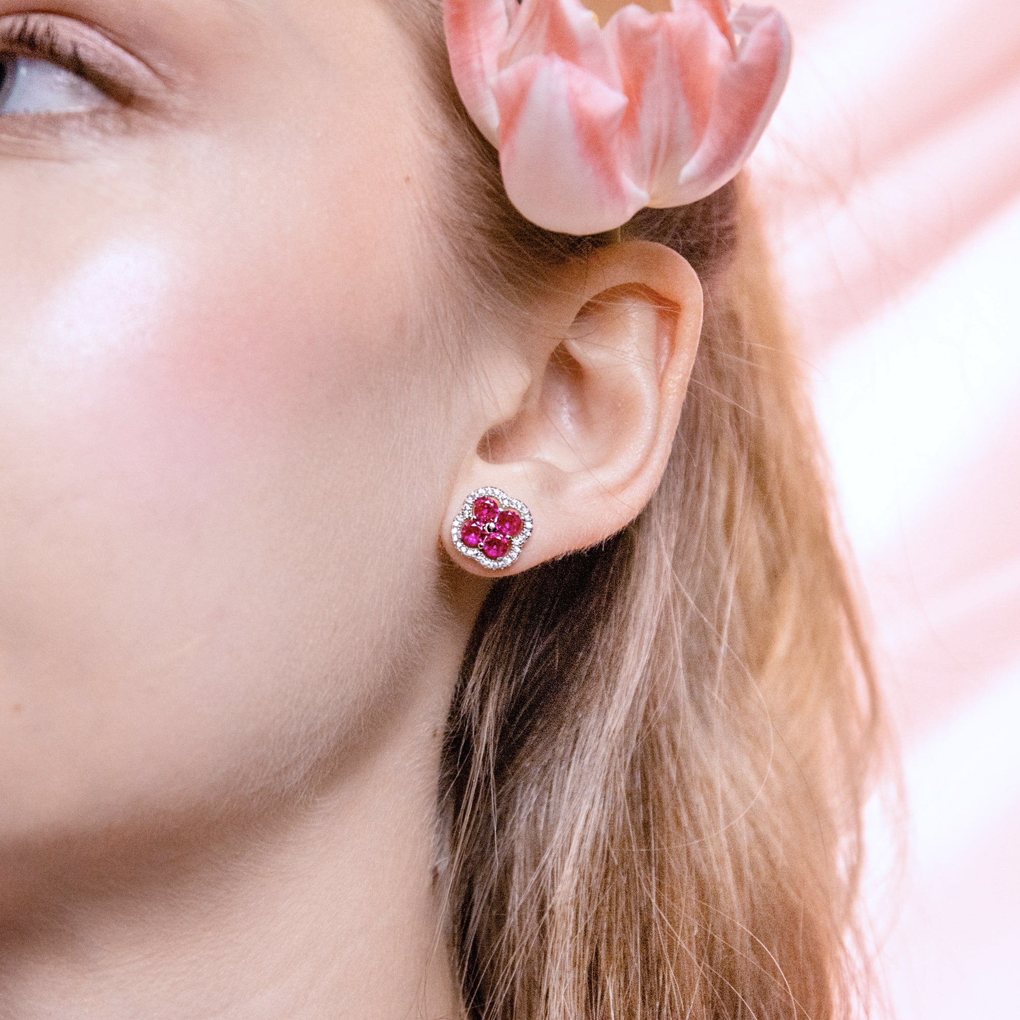 Kolczyki Daisy Pink Białe Złoto Kwiat S925