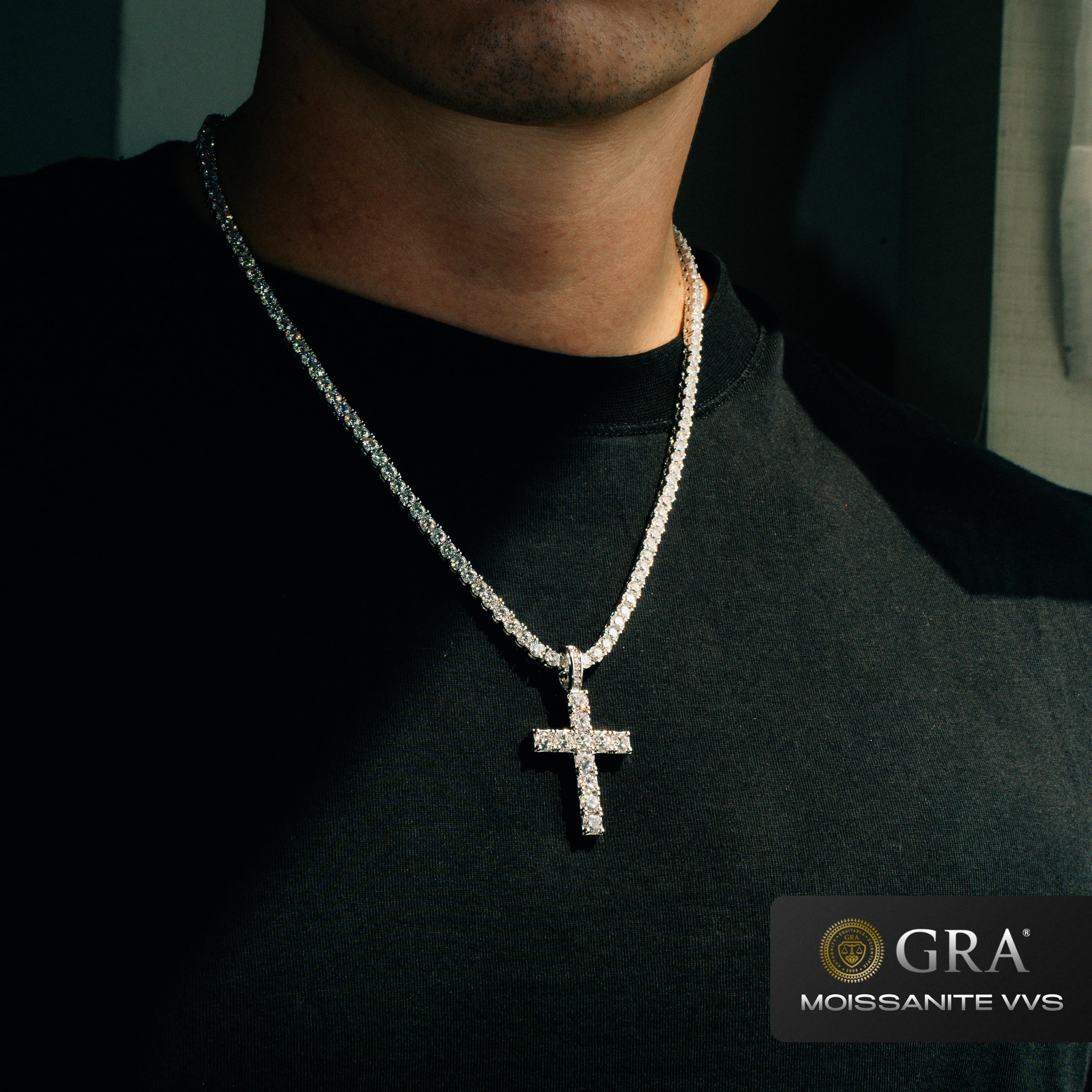 Zawieszka Diamond Cross Moissanit VVS Białe Złoto