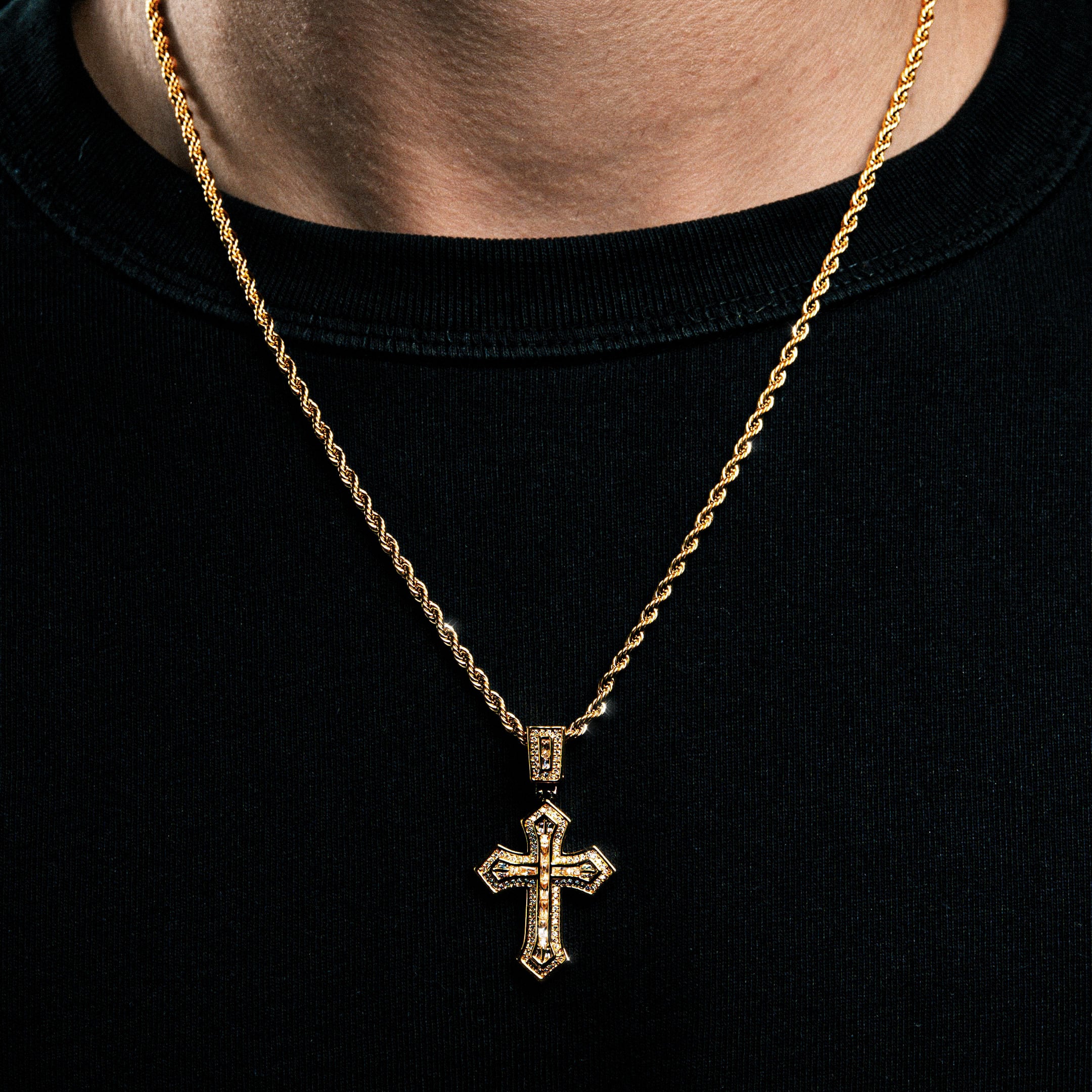 Zawieszka Micro 2Pac Cross Złoto