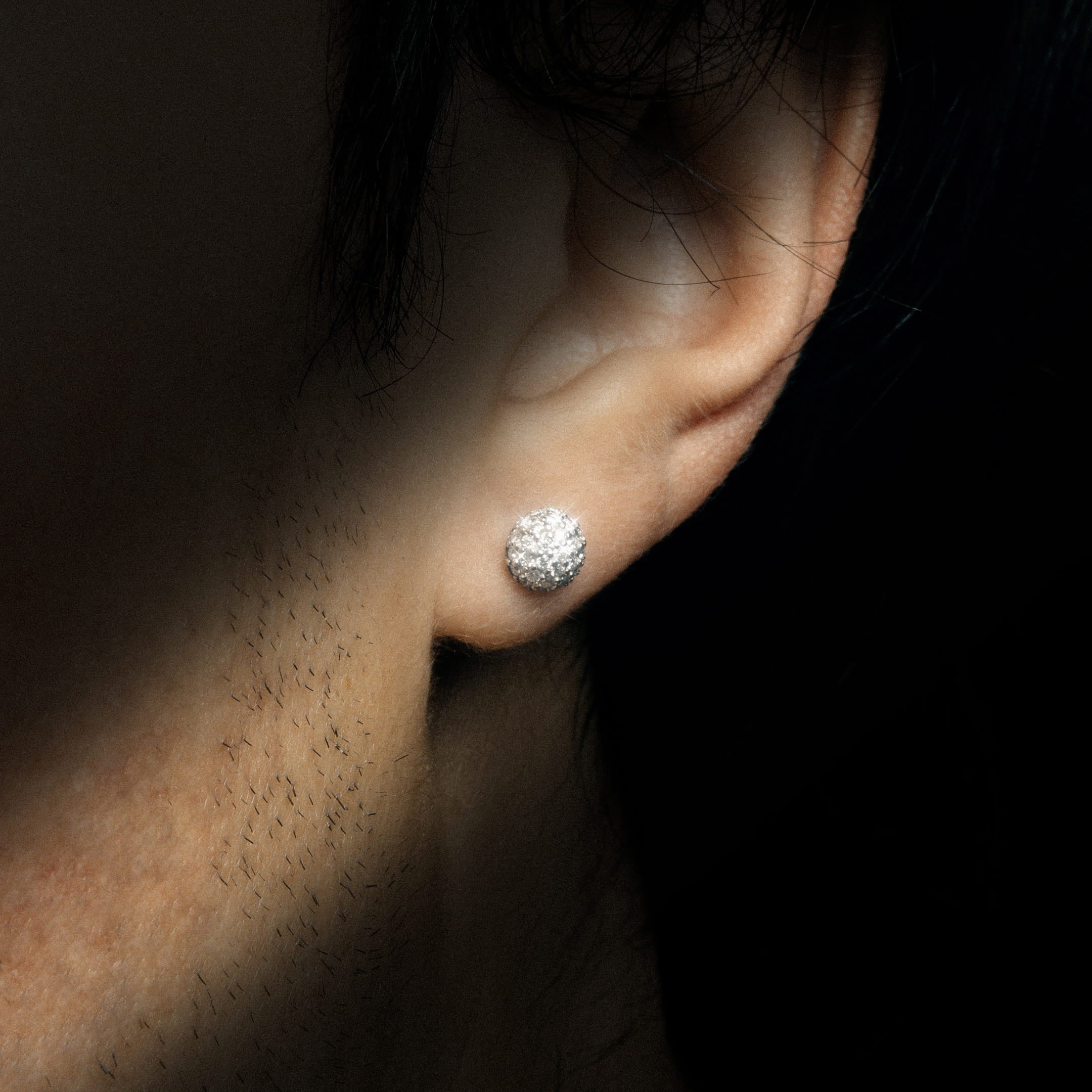 Kolczyki Diamond Half Ball Stud Moissanit VVS S925 Białe Złoto