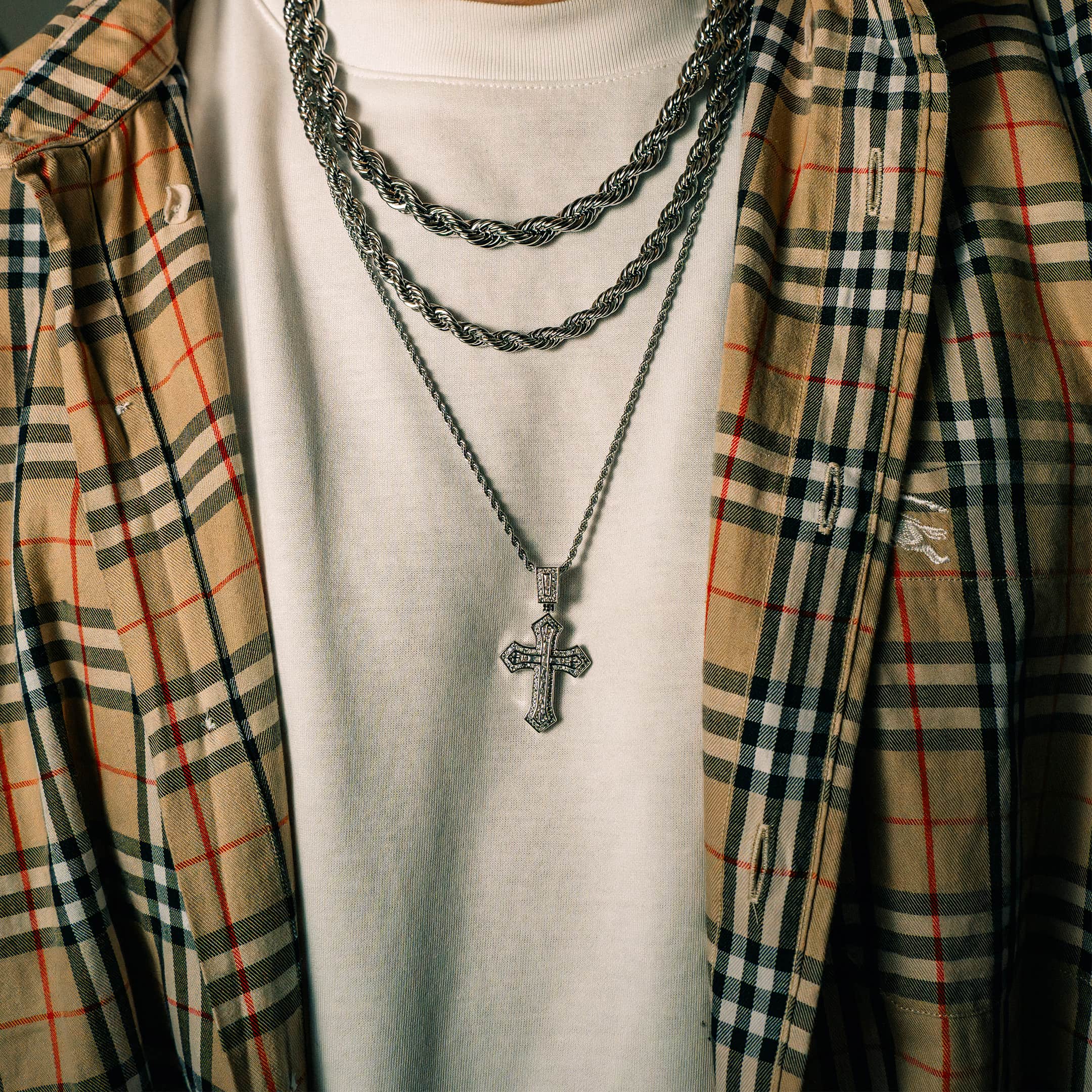 Zawieszka Micro 2Pac Cross Białe Złoto
